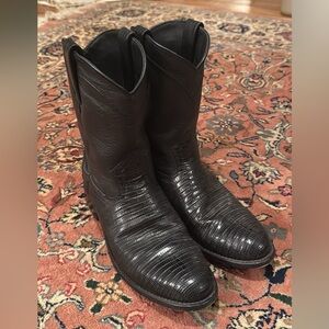 Elegant Black Western Boots